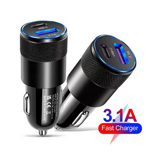 شاحن سيارة سريع بمنفذين <span class=keywords><strong>USB</strong></span>-C PD 3.0 من سبائك الألومنيوم بقوة 1.5 واط للأجهزة اللوحية مع كابل قابل للسحب وتصميم قابل للطي - Product Image 4
