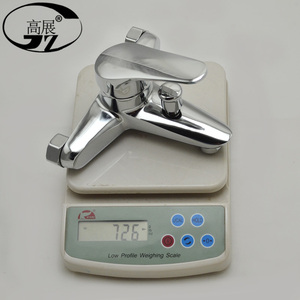 Grifos de baño y <span class=keywords><strong>ducha</strong></span> de un solo mango de cromo pulido Mezclador de agua fría y caliente con grifos de baño de núcleo de válvula de cerámica - Product Image 5