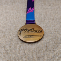 Médaille fabrique pas cher prix plaqué or sur mesure 3d blanc métal sport karaté boxe course prix médailles sportives
