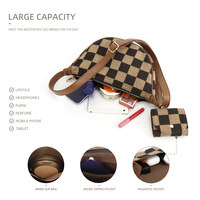 Personnalisation en gros Style occidental PU à carreaux motif imprimé femmes Messenger épaule voyage sac à bandoulière avec casque