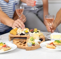 Plateau à fromage en bambou avec couteau, grand, pliable, 18 pouces, plateau tournant en bois pour charcuterie, plateau de service pour fromage, viande, vin