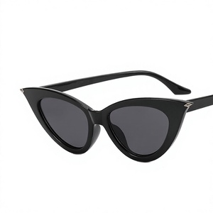 Lunettes de soleil œil de chat à petite monture, tendance, pour femmes, protection UV400, polarisées, sans verres, monture PC - Product Image 3