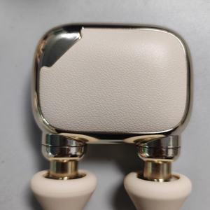 Mini masseur multi-têtes pour le corps et le visage, massage musculaire profond, double moteur sans balais, avec marque privée - Product Image 4