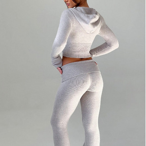 2025 autunno nuovo abito Casual da <span class=keywords><strong>donna</strong></span> europeo e americano in due pezzi tinta unita Slim Top corto con cappuccio e <span class=keywords><strong>pantaloni</strong></span> Skinny - Product Image 5