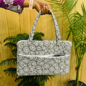 Housse pour ordinateur portable en coton matelassé à imprimé indien, sacoche de transport premium rembourrée pour le bureau, l'école, les affaires et les voyages - Product Image 1