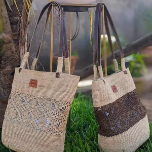 Fashion Foldable Handcrafted Raffia Beach Bag Lightweight & Compact Woven Tote for Women Easy to Pack in <b>Suitcase</b> - Product Image 1