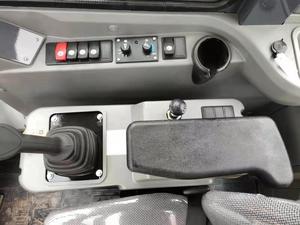 Pala Gommata Cinese da 3 Tonnellate ZL30GN XC938 LW300KN 936N 636F HY930 con Attacco Rapido, Benna per Roccia e Forche, Adatta per il Deserto - Product Image 5