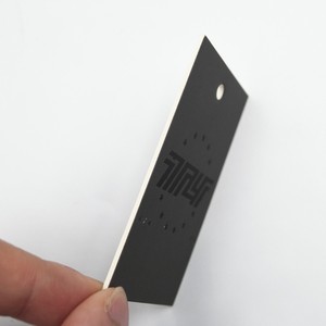 Étiquette volante personnalisée étiquette volante tridimensionnelle étiquette vestimentaire pour vêtement et accessoires de traitement - Product Image 5