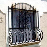 Fenêtre en fer, fenêtres en fer forgé pour la maison comme protection