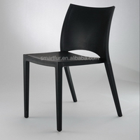 Banquet d'hôtel chaise bon marché chaise de réunion chaise de loisirs moderne empilable chaise de plein air en plastique