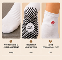 Chaussettes de Pilates antidérapantes pour femmes, respirantes, avec logo personnalisé, en coton, chaussettes de yoga à faible MOQ, chaussettes à grip pour yoga, Pilates et fitness