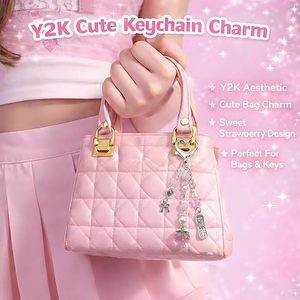 <span class=keywords><strong>กี</strong></span>ตาร์สตรอว์เบอร์รี่สตาร์ Y2K ของตกแต่งสไตล์น่ารัก พวงกุญแจรู<span class=keywords><strong>ป</strong></span>หัวใจน่ารักสำหรับผู้หญิง ของตกแต่งกระเป๋า ของขวัญเครื่อง<span class=keywords><strong>ป</strong></span>ระดับคาวาอิ - Product Image 3