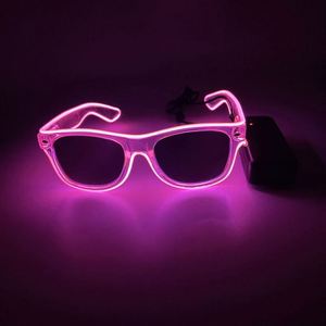 Lunettes de soleil LED lumineuses avec effet néon, accessoires de fête en plastique tendance pour Noël, le Nouvel An, les mariages et les soirées - Product Image 6
