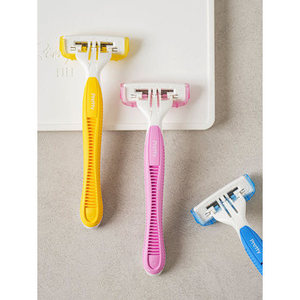 KAI Pretty-Lot de 3 rasoirs en acier inoxydable pour le corps, utilisation sûre et pratique - Product Image 1