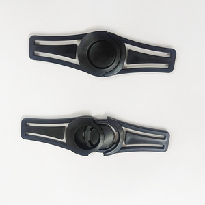 Car Seat Acessórios Criança Segurança Shoulder Strap Ajustador Retainer com Chest Buckle Lock para carrinhos de bebê - Product Image 1