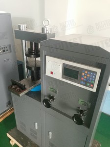 Machine d'essai de flexion semi-automatique 300kN EN ASTM pour béton et mortier, avec système d'alimentation en huile et cadre à deux colonnes - Product Image 4