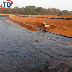 Barrière anti-racines durable 1,5 mm 2 mm 2,5 mm 3 mm Géomembrane HDPE Doublure pour <span class=keywords><strong>bassin</strong></span> à poissons 80 mil 100 mil - Product Image 1