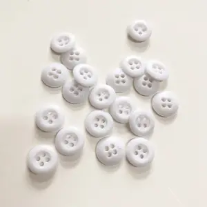 Black white four-hole rubber Buttons fancy soft glue Sewing Buttons For Clothes shirt coat decoration