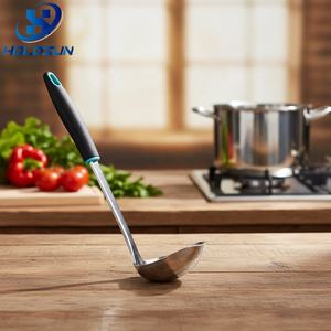 Cuillère à sauce multifonctionnelle en acier inoxydable de qualité alimentaire, durable, avec <span class=keywords><strong>bec</strong></span> <span class=keywords><strong>verseur</strong></span> - Product Image 4