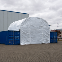Tente de stockage pour voitures montée sur conteneur maritime 20x20 pieds avec porte enroulable en tissu, abri extérieur pour conteneur à toit arqué