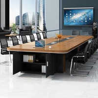 Table de réunion contemporaine pour entreprises avec configuration en U et surface de travail étendue