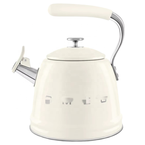 Bouilloire électrique sifflante sans fil de style italien vintage 220V - Product Image 5