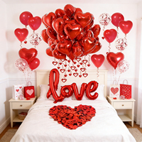 Kit de décoration de ballons pour la Saint-Valentin : ballons en feuille d'aluminium LOVE, ballons en forme de cœur et pétales de rose pour des célébrations romantiques