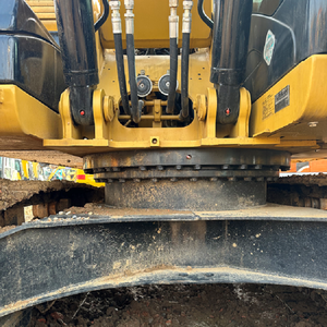 Excavatrice hydraulique sur chenilles Caterpillar CAT315D2GC d'occasion, 15 tonnes, modèle 2021, moteur inclus, capacité de la benne de 0,65 m³, en vente - Product Image 4