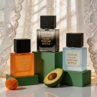 Flacon de parfum carré personnalisé 30ML 50ML 100ML, flacon de parfum en verre noir bleu vide avec couvercle noir