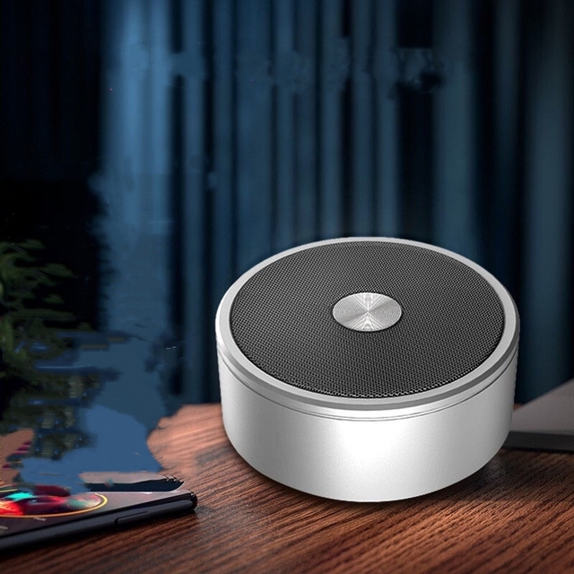 2024 New Arrival Custom Mini Luxury Metal Wireless Bluetooth Speakers Home Decoration Car Party Portable for Business