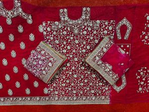 Luxueux Khada Dupatta pleine longueur pour adultes Velours exquis avec pierre Jarkan complète et travail lourd complexe - Product Image 5