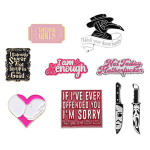 Nuevos diseños insignia de Metal antiguo cita mística Pin grabado para entusiastas de la fantasía insignias accesorios de ropa regalos joyería - Product Image 1