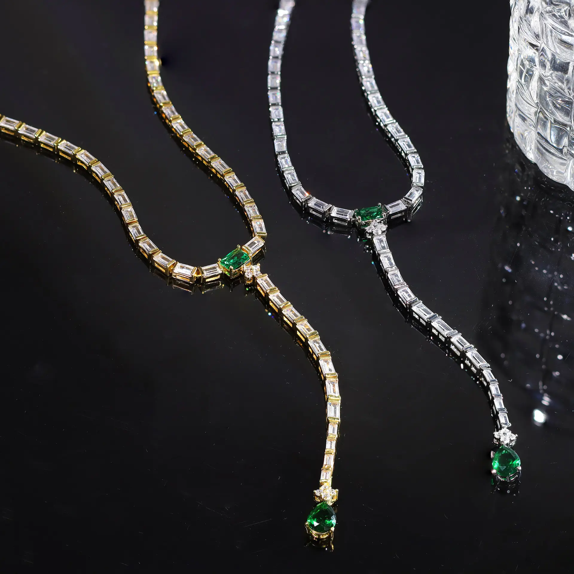 Медная инкрустированная 5А Циркон Однорядная алмазная подвеска толстое натуральное золото дизайн в виде капли воды ожерелье для женщин
