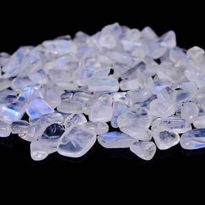 GEMKORA - Virutas de piedra lunar natural con destellos azules, 50 quilates, pulidas, irregulares, para la elaboración de joyas - Product Image 3