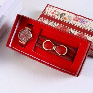 Sets de Regalo Promocionales al por Mayor para el Día de la Madre y San Valentín: Reloj, Pulsera, Collar, Material de Felpa, Estilo Moderno, Logotipo Personalizado - Product Image 5