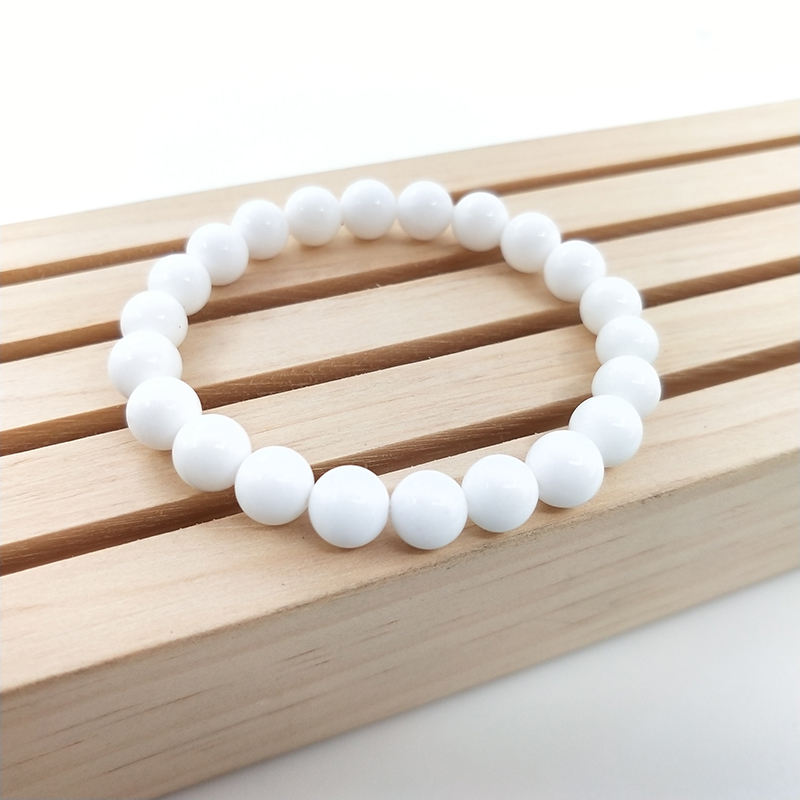 หินสีขาว