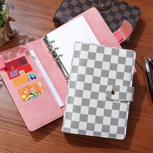 สมุดบันทึกแบบถอดได้อเนกประสงค์ A6 ลายมาการอง 50 แผ่น ปกหนังคุณภาพสูง พิมพ์ลายตารางสี่สี - Product Image 1