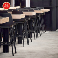 Ensemble table et chaises hautes modernes en bois massif durable pour usage commercial, bar à domicile, café, restaurant et hôtel