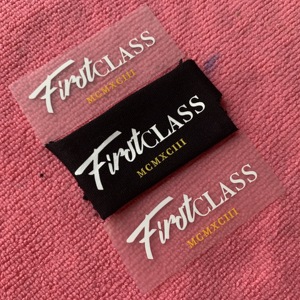 Étiquette de transfert de chaleur en film PET pour vêtements scolaires, logo de transfert de chaleur sans étiquette pour sweats à capuche - Product Image 5