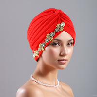 Nouveauté : Turban plissé en polyester pour femme, décoré de strass dorés, style ethnique indien, foulard tendance, écologique