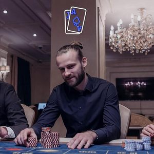 Các nhà sản xuất có thể tùy chỉnh phong cách Poker Diode đèn neon thích hợp cho rạp hát gia đình và thanh trang trí thông qua bán buôn - Product Image 3