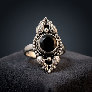 Superbes bagues en argent sterling 925 avec pierre précieuse onyx noir, style vintage, unisexe, fabrication artisanale, fournisseur en gros de bijoux ODM OEM - Product Image 3