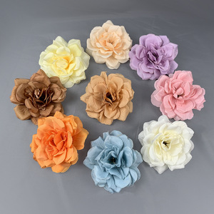 Cabezas de rosas artificiales Lefie Rose de 12 cm, flores de seda para decoración de bodas, hogar y accesorios de fotografía. - Product Image 1