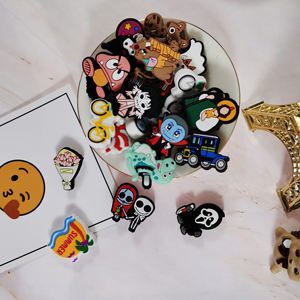 Vente en gros d'attache-sucette Focal pour bébé, <span class=keywords><strong>lot</strong></span> mixte d'accessoires en vrac, perles en silicone personnalisées sur le thème de l'Halloween pour stylos - Product Image 6