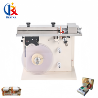 Machine d'étiquetage semi-automatique à angle droit pour petites séries, anti-effraction, pour étiquettes en L sur boîtes en carton