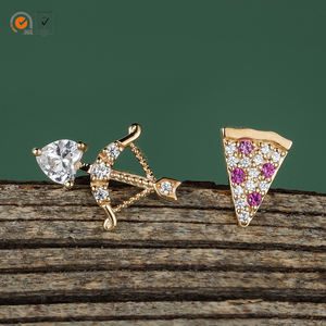 Giometal 14KT oro sólido Labret gema arco y <span class=keywords><strong>flecha</strong></span> extremos roscados superiores <span class=keywords><strong>Tragus</strong></span> Piercing pendientes nariz cuerpo joyería al por mayor - Product Image 4