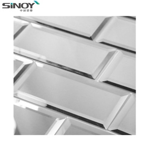 QINGDAO Miroirs muraux ronds modernes de haute qualité de 3 mm, design à bords biseautés pour l'intérieur de la salle de bain, taille personnalisée - Product Image 6