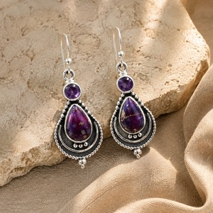 Orecchini pendenti vintage a goccia d'acqua viola per donna, orecchini personalizzati per feste e uso quotidiano - Product Image 1