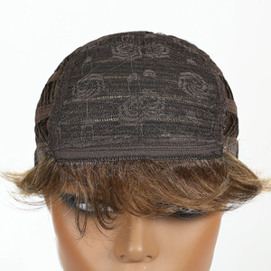 <span class=keywords><strong>Parrucca</strong></span> Sintetica Corta Pixie Bob Marrone con Frangia, Naturale e Stratificata, Adatta sia per Uomini che per Donne - Product Image 4