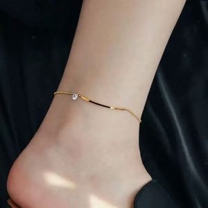 สร้อยข้อเท้าสแตนเลสสตีลรูปหัวใจสองชั้นกันน้ำแฟชั่นใหม่ ZYO ชุบทอง 18K สุดอินเทรนด์สำหรับผู้หญิง - Product Image 5